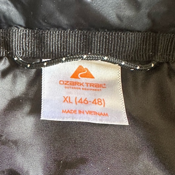 Ozark Trail Packable Lightweight Puffer Jacket Black Men’s Size XL - Picture 5 of 7